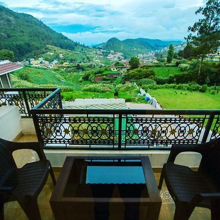 Hôtel Atrium Grande à Ooty Extérieur photo