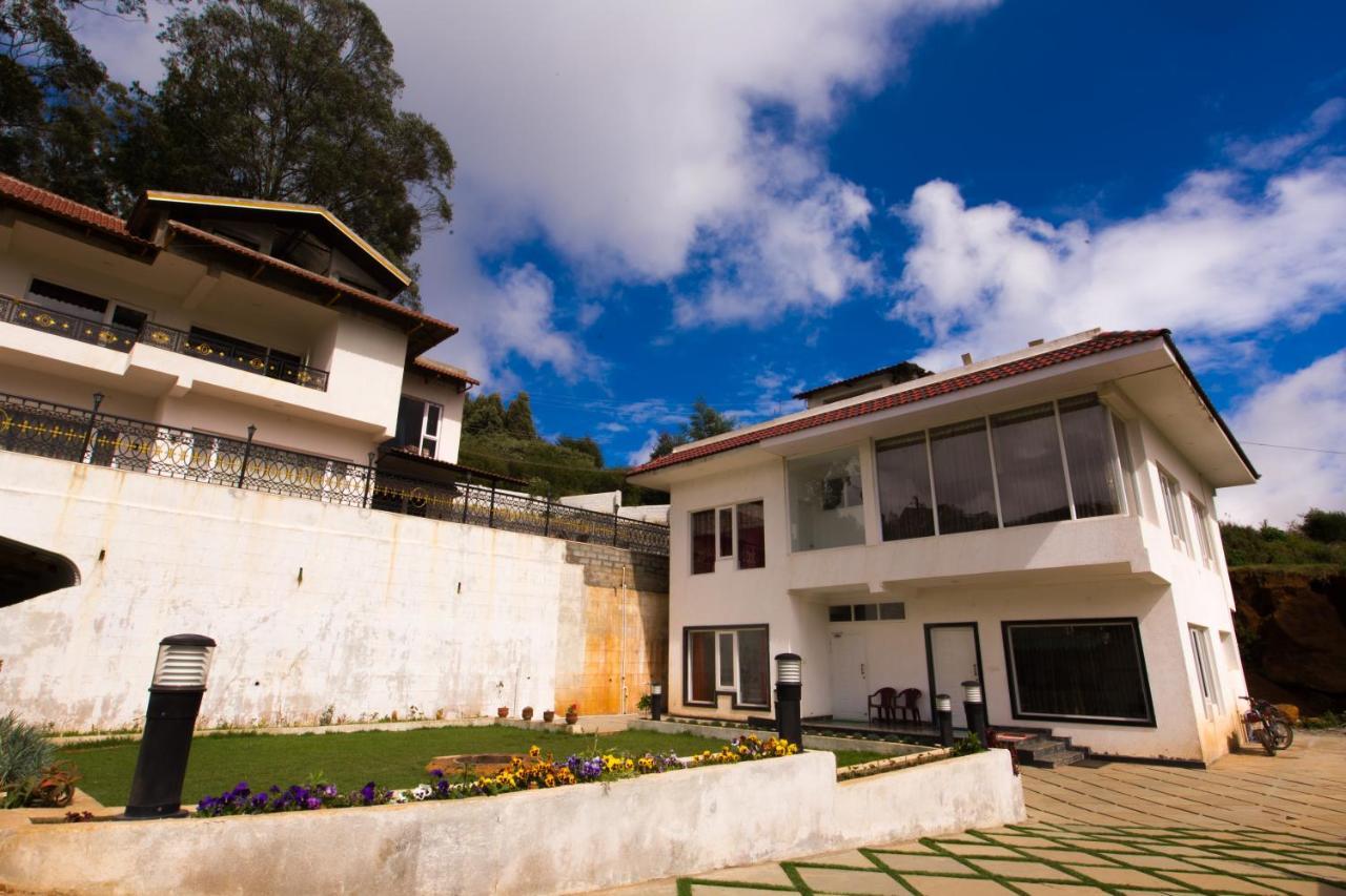 Hôtel Atrium Grande à Ooty Extérieur photo